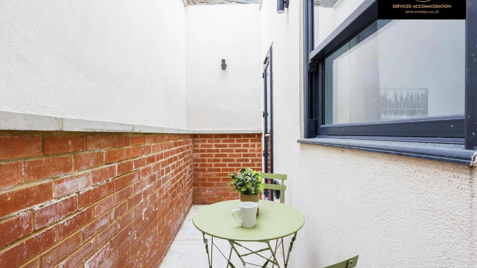 2 Bedroom Apartment By Av Stays Short Lets Southwark London