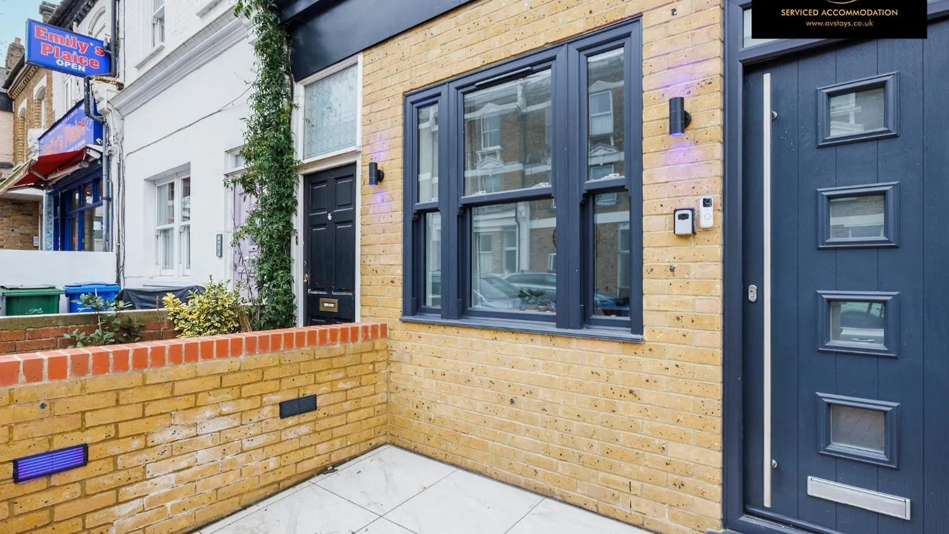2 Bedroom Apartment By Av Stays Short Lets Southwark London location